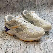 Reebok Classic Aztrek Athletic Shoe -  size 4.5