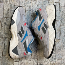 Reebok Classic Aztrek 96 Athletic Shoe - unisex shoe, size 4.5