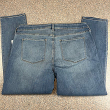 Old Navy Mid-Rise Power Slim Straight Jeans Size 18 NEW