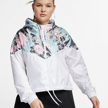 Nike Women's Windrunner Jacket, Small, NWT