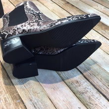 Blondo Emelia Waterproof Chelsea Bootie NWT