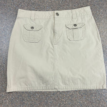 Low Rise y2K Gap Skirt original Size 6