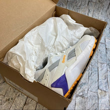 Reebok Classic Aztrek Athletic Shoe -  size 4.5