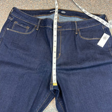 Old Navy Mid-Rise Power Slim Straight Jeans Size 18 NEW