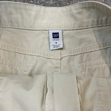 Low Rise y2K Gap Skirt original Size 6