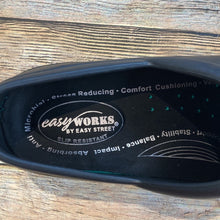 Easy Street Kris Slip-Resistant Clogs NWT