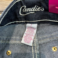 Low Rise Boot Cut Vintage Jeans Size 7