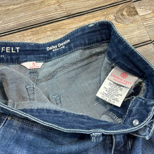 Laurie Felt Embroidered Cropped Jeans Size 6
