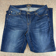 Torrid Mid-Rise Straight Boyfriend Jean Size 12