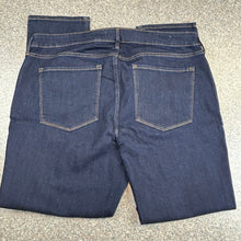 Old Navy Mid-Rise Power Slim Straight Jeans Size 18 NEW