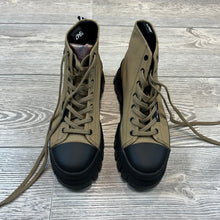 The Palladium Revolt Hi TX Platform Boots Tan Black Women’s 6 NWOT