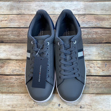 Tommy Hilfiger Lampkin NWT