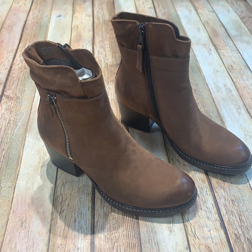 MIZ MOOZ- Thayer Boots, Size 7.5